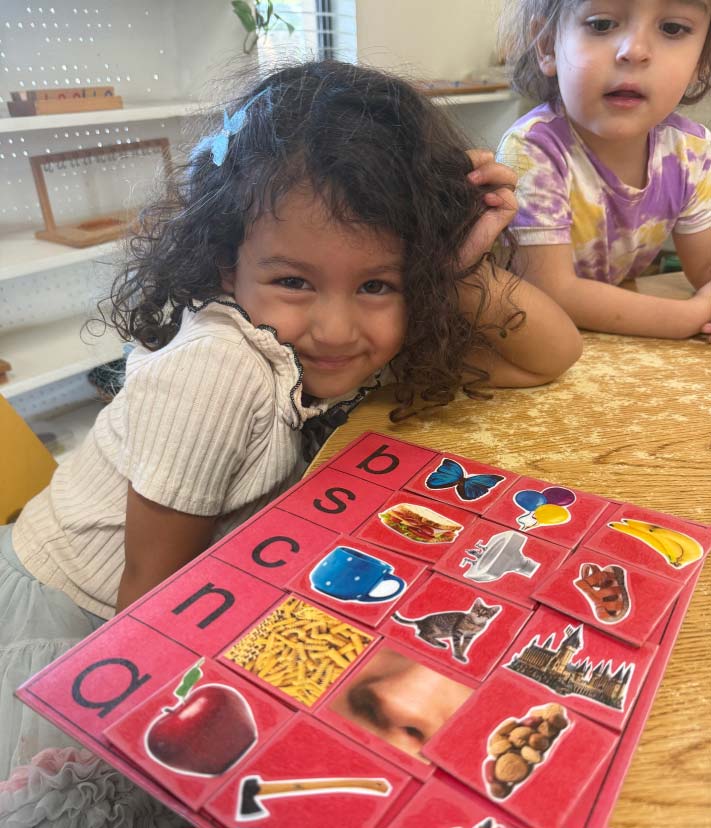 kid learning language 